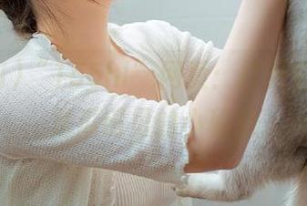 “155hl”网页：打开它，果然是瓜田里的小秘密