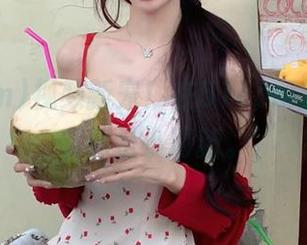 视频新宠！在51com里，每个瓜都是小清新。