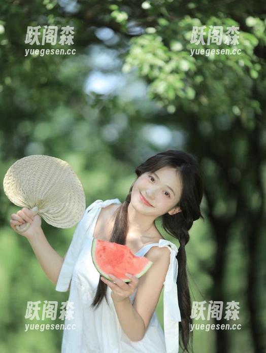 51com 一键打开“51com”App,瓜甜到你心坎里~