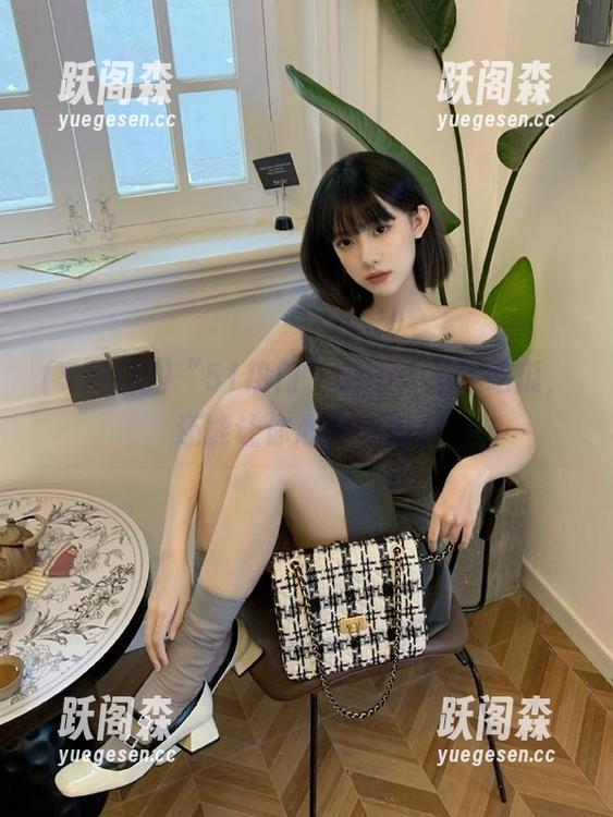 “51热门”app：不仅吃瓜，还能让你心跳加速。