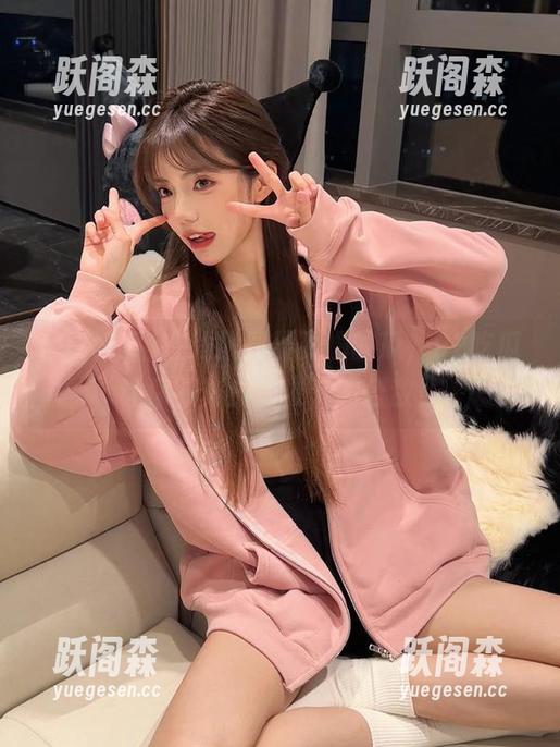 在线找到最劲爆的瓜，92吃瓜让你即刻成为楼下的公敌！