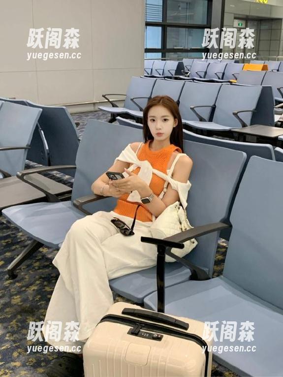 998su 998su的最新视频,画风有点奇怪……这年头,谁不来点新鲜呢?
