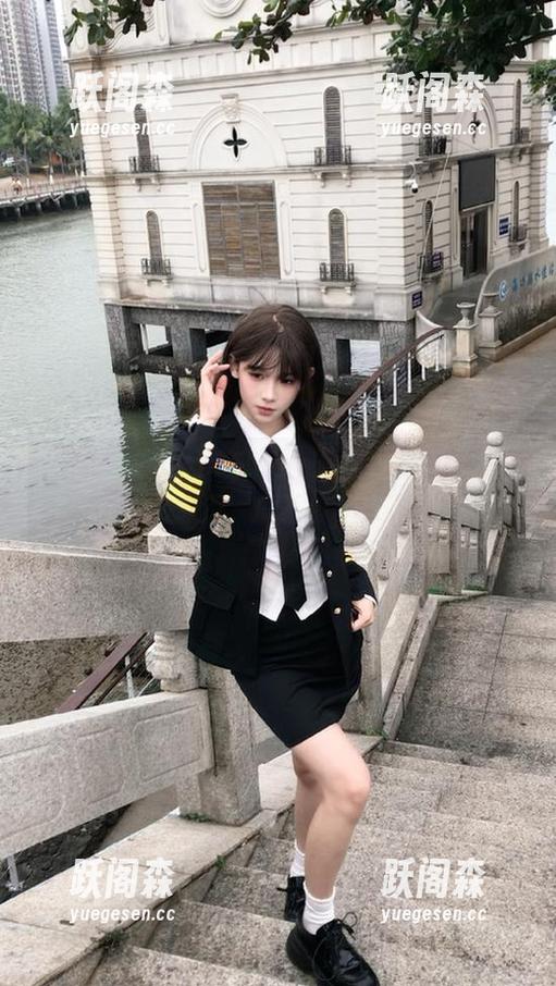 “zztt15.com”网址的奇妙之旅：左滑右滑，瓜不停，乐不思蜀