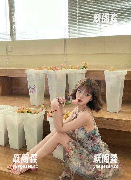苹果版人人吃瓜网，蹲一会儿就发现这瓜里藏着多少奇葩事儿！快来参加吧！