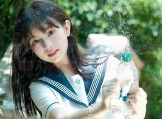 一进入“免费吃瓜”网站，我瞬间就想把背包收拾好，准备开启一段没完没了的八卦之旅！