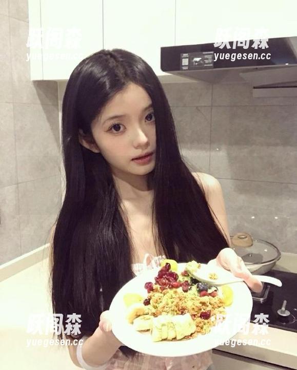 吃瓜不打烊 今天的首页也太精彩了,吃瓜不打烊,打个盹儿也能福气满满