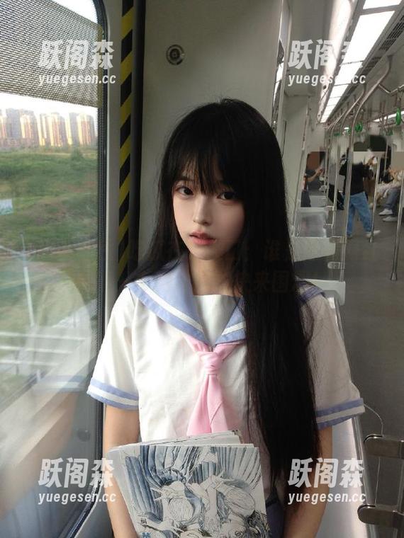 吃瓜在线 吃瓜在线入口:谁是黑料网红的下一个牺牲品?快来围观!