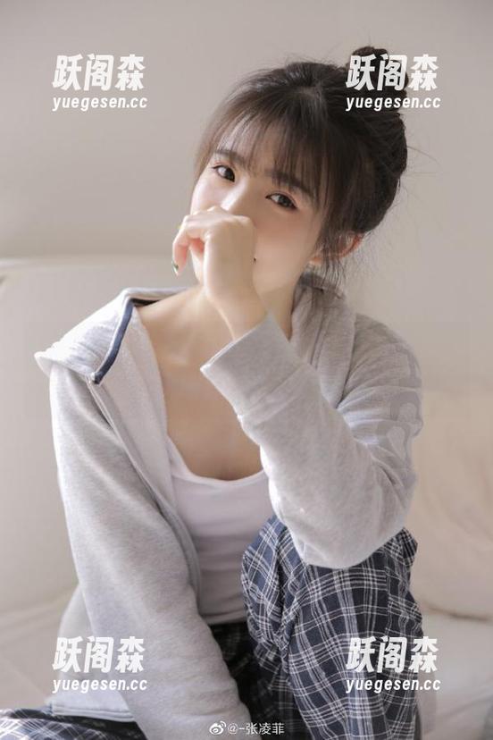 跟着吃瓜网导航，今日的热门大瓜是有点“甜”的