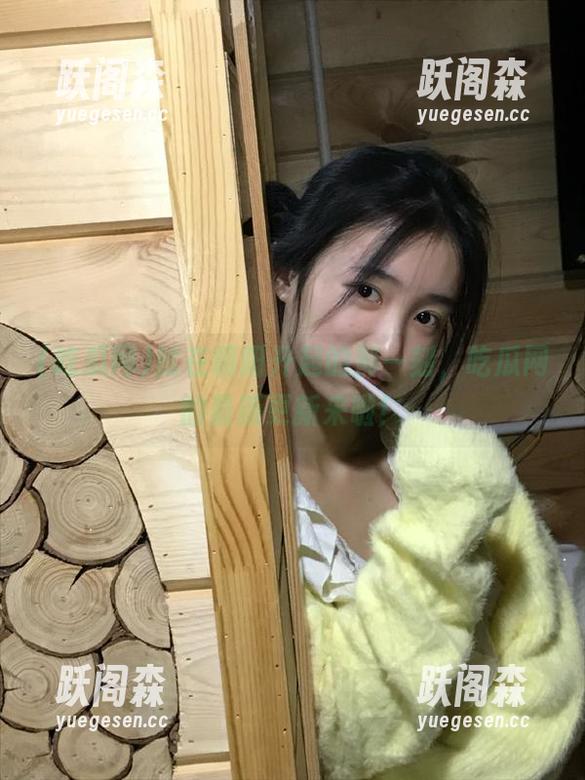 就在朝阳升起的那一刻，吃瓜网的最新更新来啦！