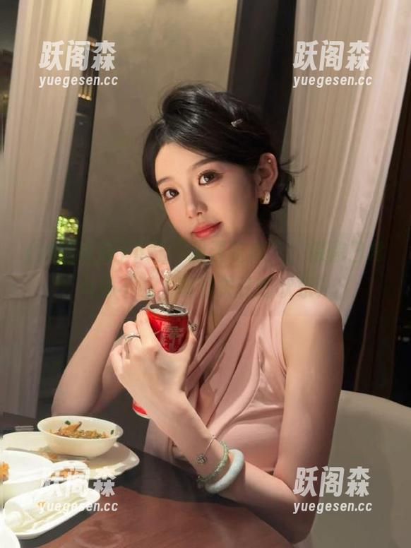我要吃瓜 下载“我要吃瓜”,保你日常八卦不断,享受关注的欢乐!