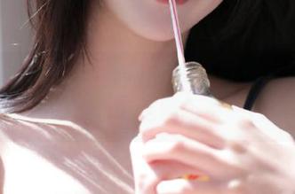 www.黑料不打烊苹果版，瓜果飘香，怎么能不来一口？