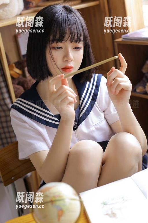 黑料吃瓜网 黑料吃瓜网苹果版开免费进,听说铺天盖地的瓜等你来啃!