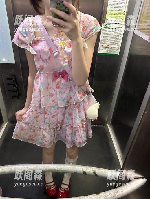 黑料吃瓜网站 视频里的疯狂!吃瓜网黑料吃瓜网站又出新料了,快来围观!