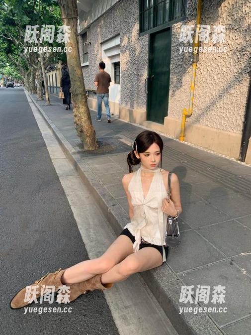 黑料在线 黑料在线,这个app告诉你连隔壁老王都不敢想的秘密!