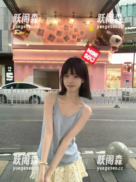 黑料社区 黑料社区在线看?永不迷路,真是瓜田里的小白兔!