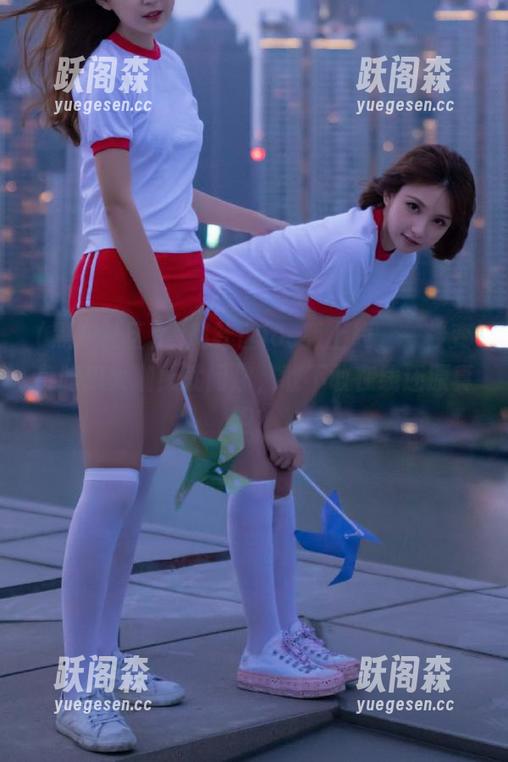 黑料社区ios版上线，一秒变身吃瓜大咖！就问你，敢不敢在线还原真相？