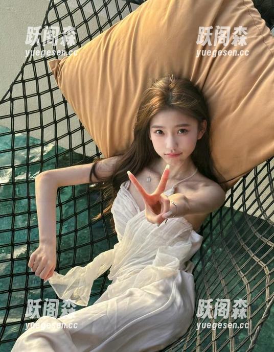 当黑料社区变身苹果版，新网站接力吃瓜率更高！