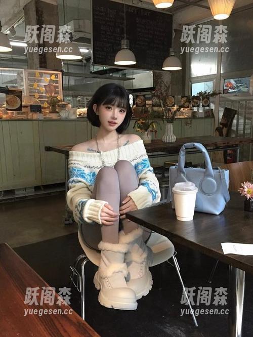 黑料网 跟着黑料网入口走,也许能收获一手吃瓜热闻,或者掉入坑里?
