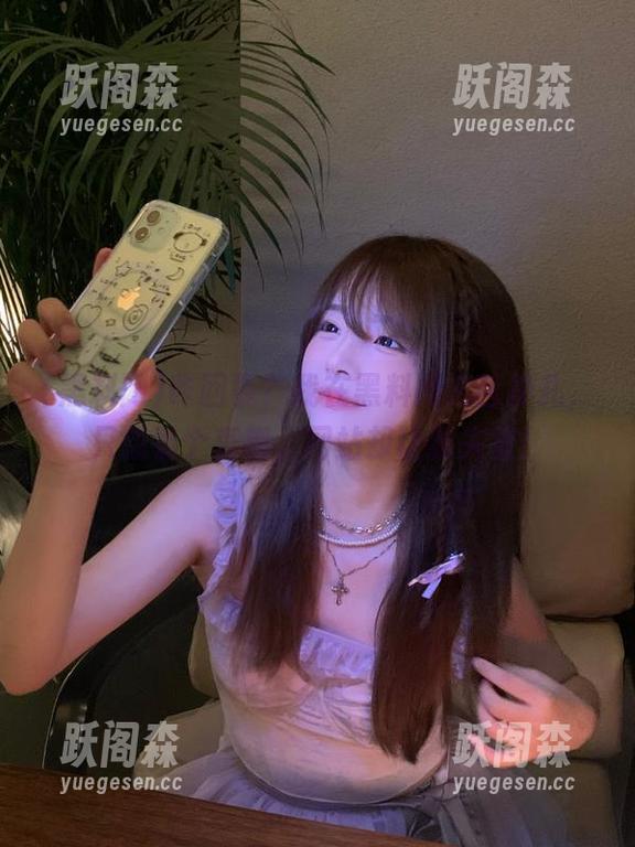 黑料网 咋回事?我在黑料网苦苦挣扎,只想看个直播,网站却让我失望!
