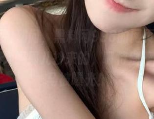 别问，黑料网998的网页是不是从八卦大妈那儿抄来的，嘴特别碎就能立马被曝光！